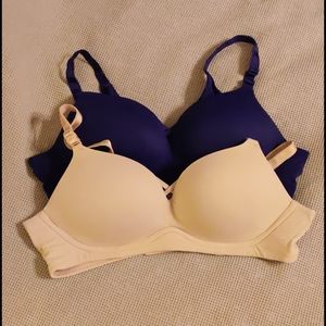 2x Torrid Wire Free Push-Up Bras 40B